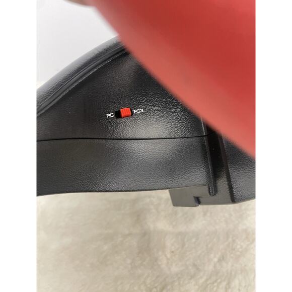 Thrust master Ferrari Spider Racing Steering Wheel X BOX (Only Steering Wheel) - Picture 7 of 10